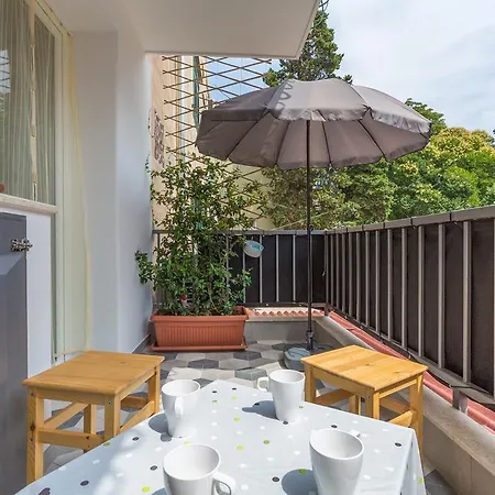 Dioniz Ii Apartman Rovinj
