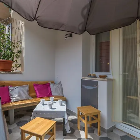 Apartman Dioniz Ii *